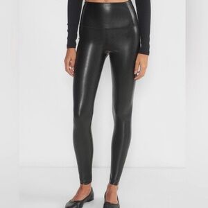 Aritzia Wilfred Daria Pants